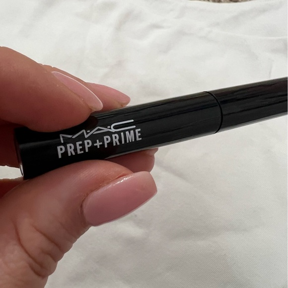 MAC prep + prime - Picture 2 of 5